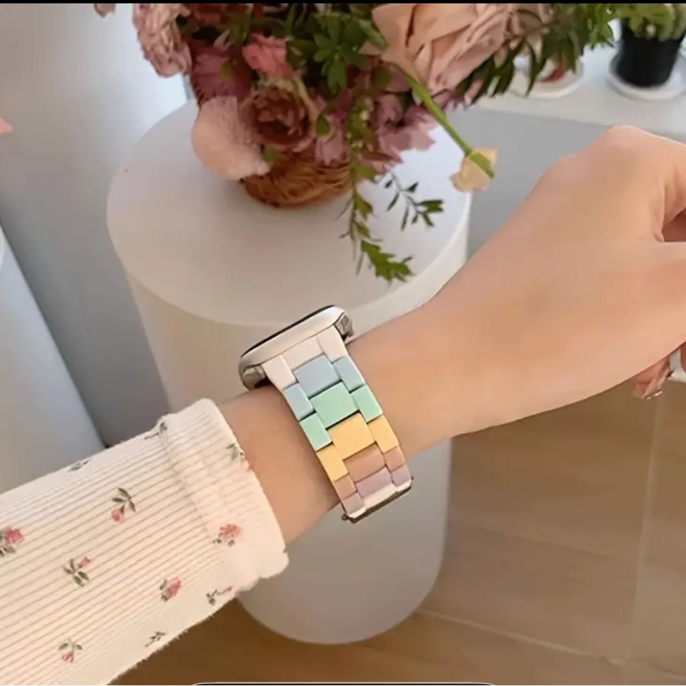 Multicolor Pastel Clasp Apple Watch Band